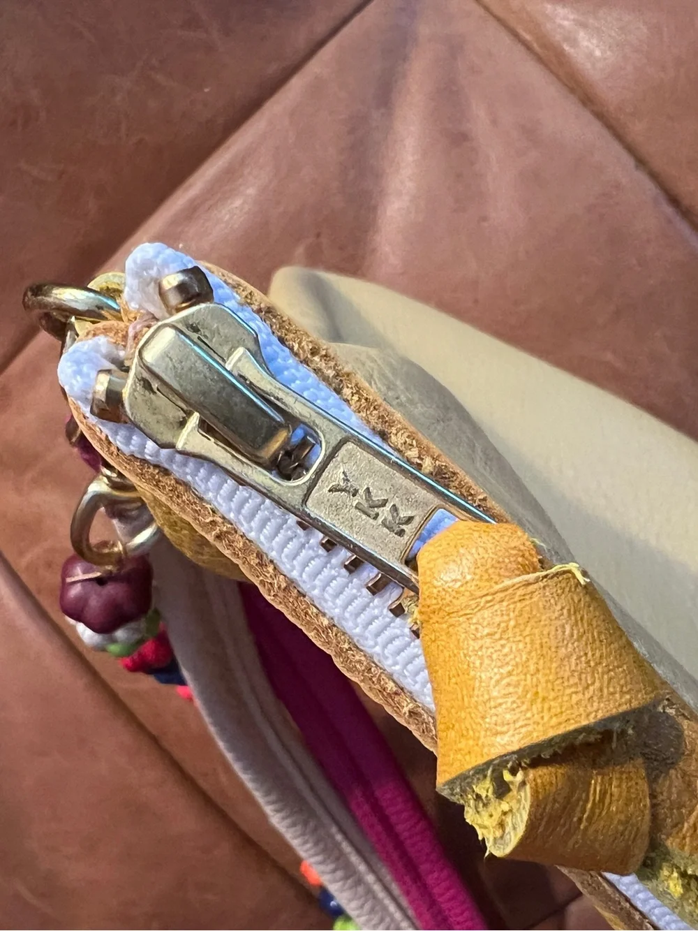 Baqette leather brand